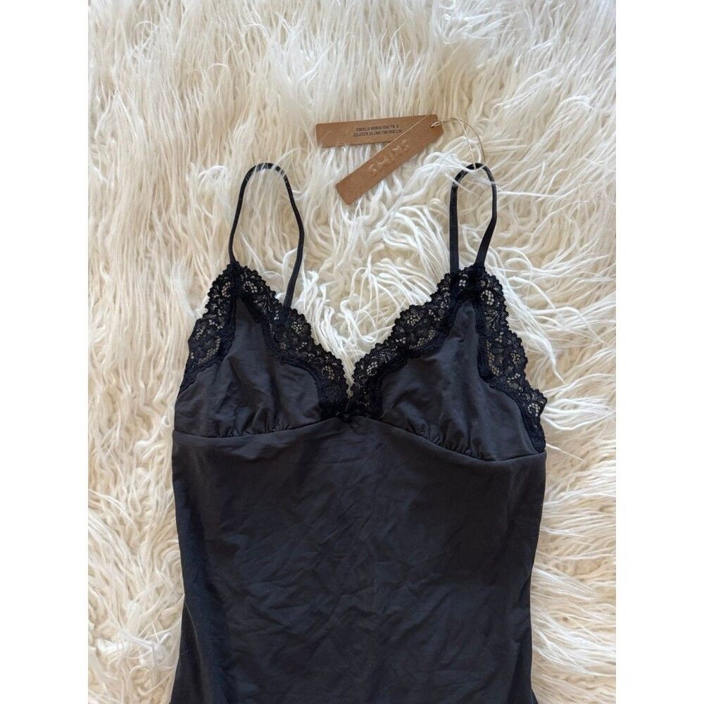 Skims Fits Everybody Lace Triangle Onesie Onyx Size Medium - Picture 6 of 12